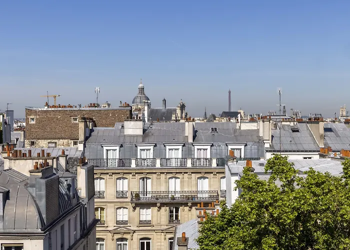 Le Petit Beaumarchais & Spa